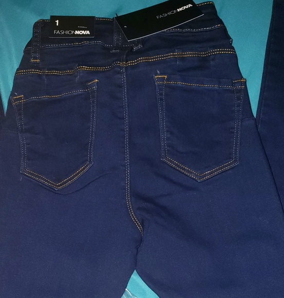Fashion Nova Jean's size 1 - Picture 2 of 3